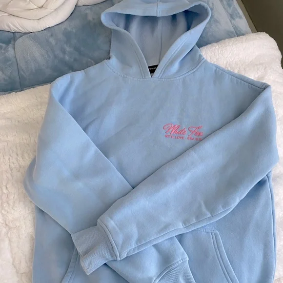 White fox baby blue oversized Hoodie - Picture 4 of 5